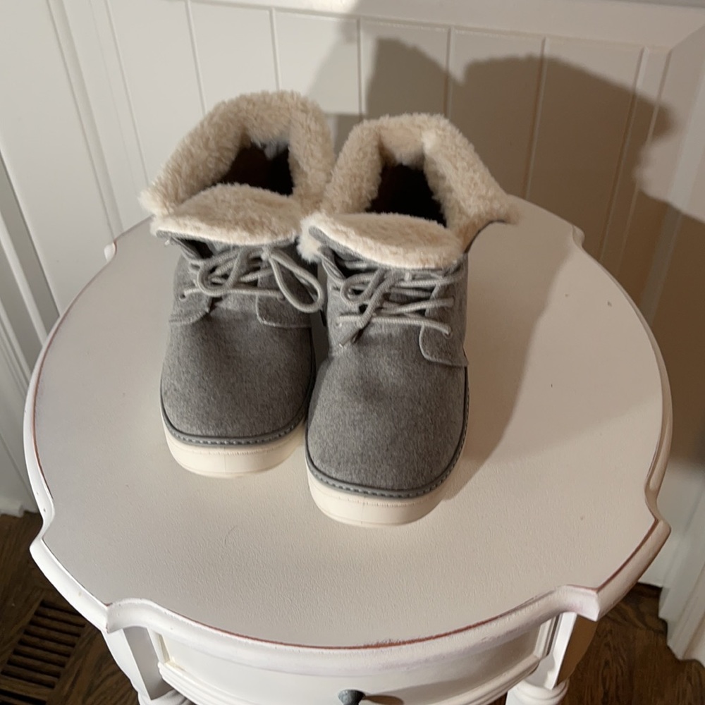 NWOT Madden Girl Musee Sneaker - Picture 7 of 10